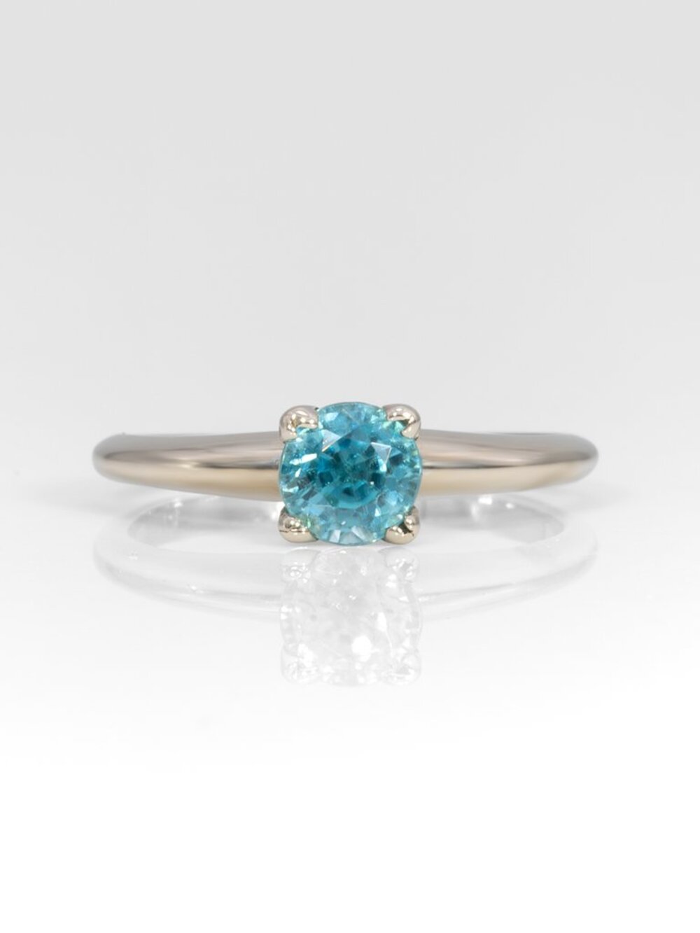 Estate 1Ct Round Cambodian Blue Zircon Classic Solitaire Ring in Solid 10K Gold